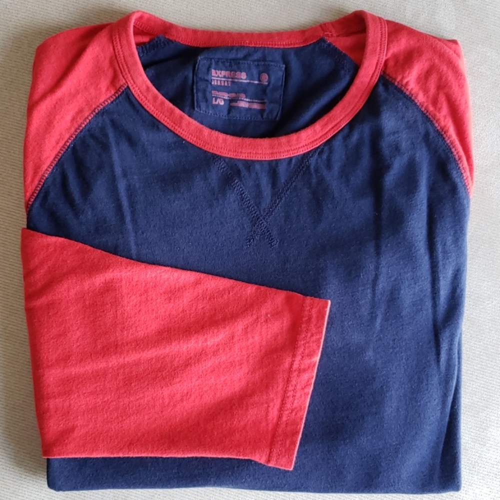 🔥3/$30 or 5/$40🔥  EXPRESS 3/4 Sleeve Crew Neck Baseball T-Shirt